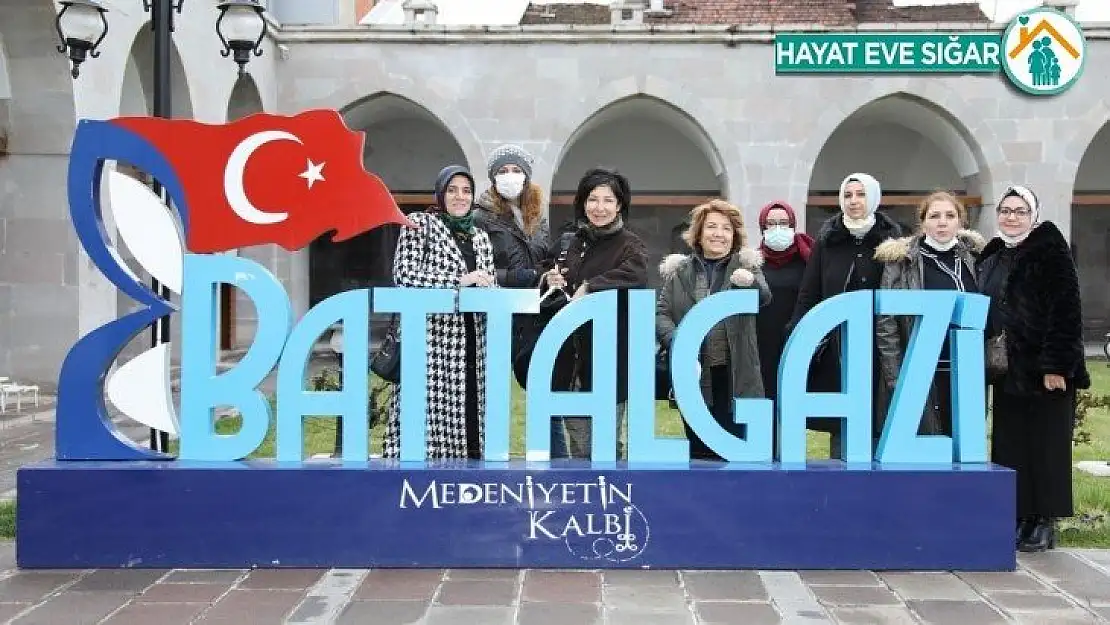 Gurmeler ve yazarlar Battalgazi'de buluştu
