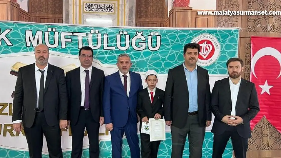 Hafızlık yarışması Türkiye üçüncüsü Elazığ'dan