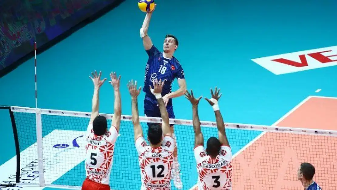 Halkbanklı voleybolcu Dmitrii Bahov: 'İkinci devrede çok daha fazla çalışacağız'