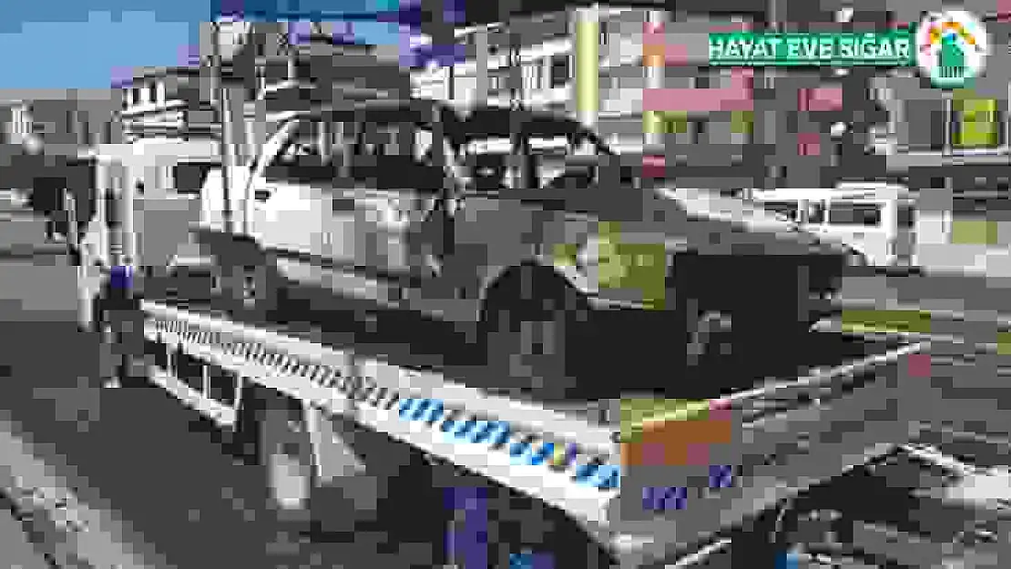 Hareket halindeki otomobil alevlere teslim oldu