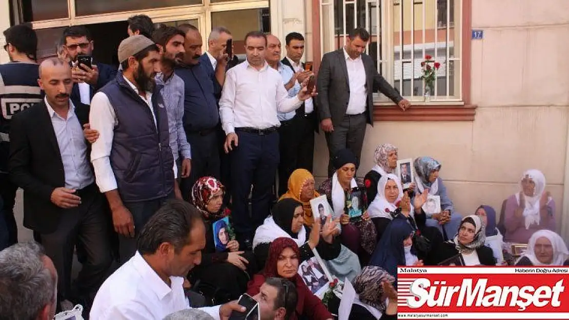 HDP önünde eylem yapan ailelere 15 Temmuz Milli İrade Ocakları'ndan destek