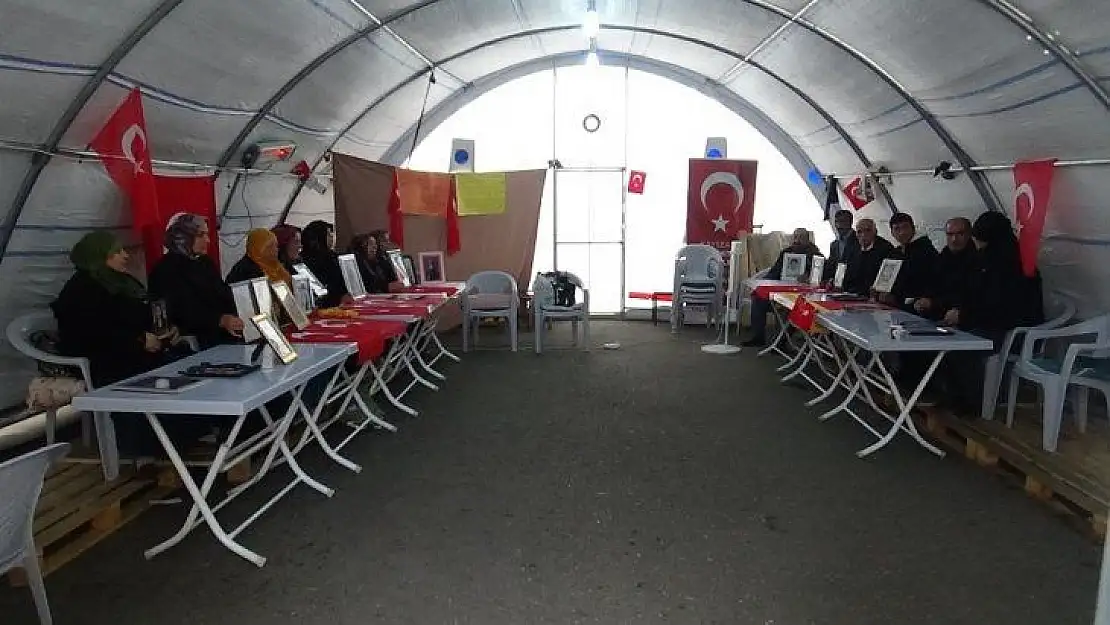 HDP önündeki ailelerin evlat nöbeti 101'inci gününde
