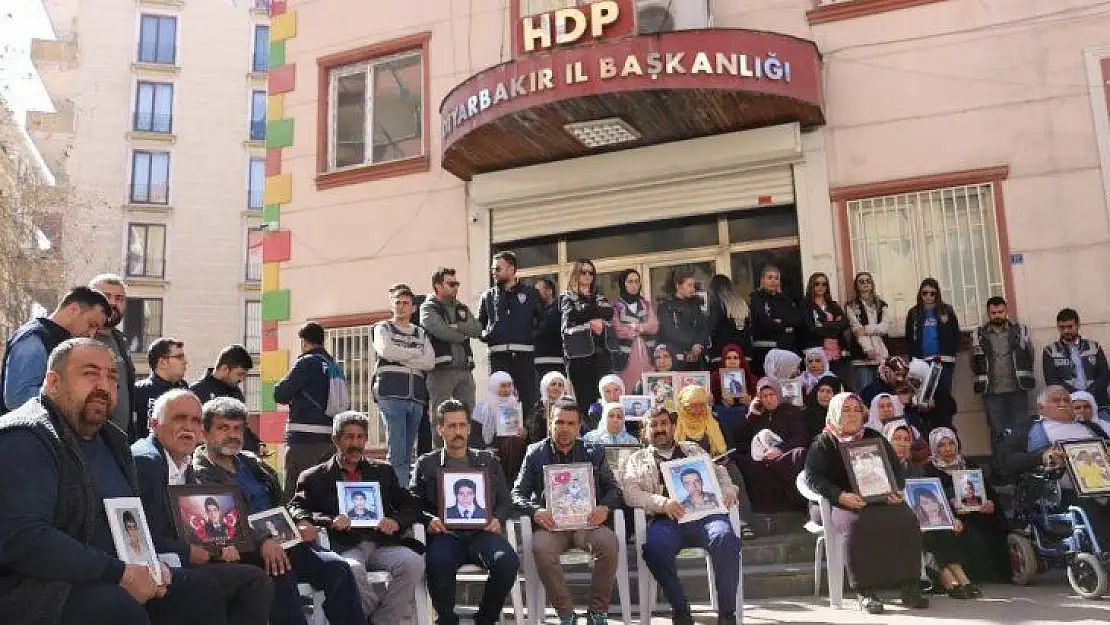 HDP önündeki ailelerin evlat nöbeti 189'ncü gününde