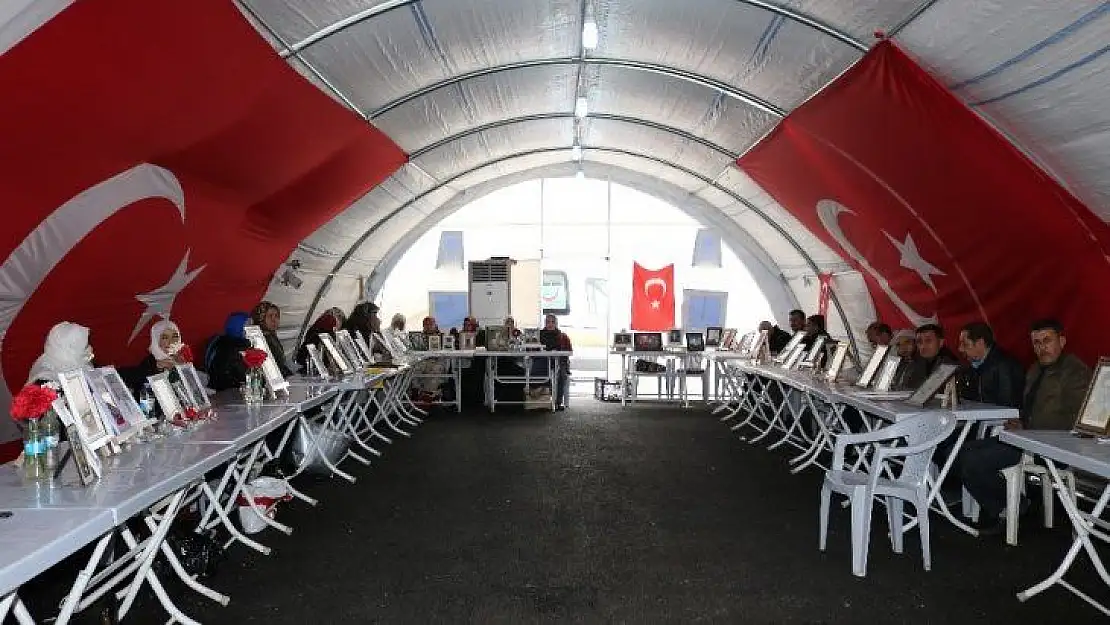 HDP önündeki ailelerin evlat nöbeti 199'uncu gününde