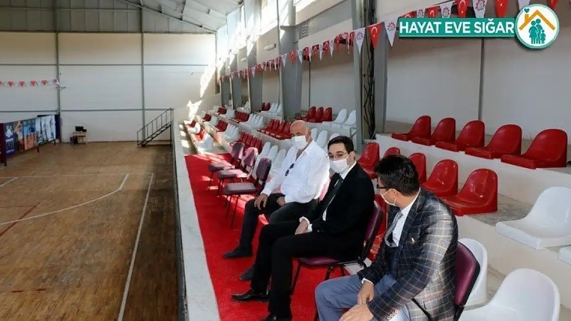 Hekimhan'a modern spor salonu