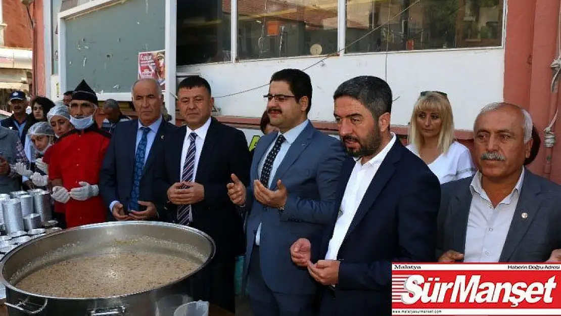 Hekimhan Belediyesi,3 bin kişiye aşure dağıttı