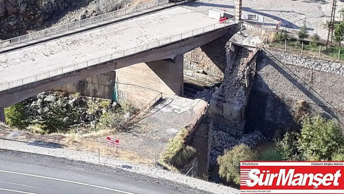 Heyelan riski bulunan ilçedeki tarihi köprü çöktü