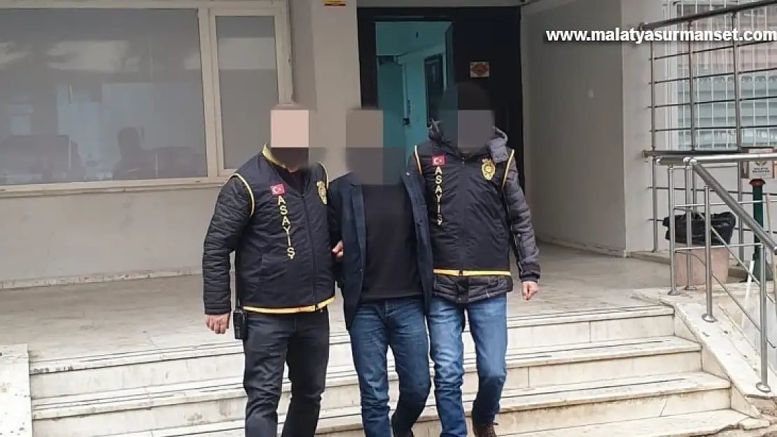 Hırsızlık zanları polisten kaçamadı