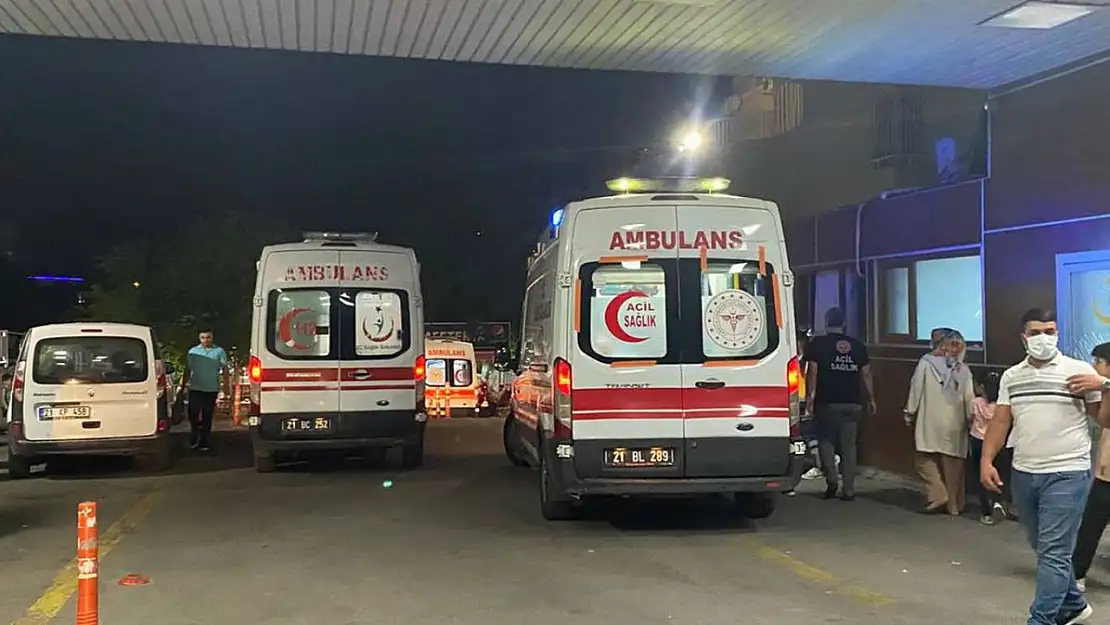 Husumetli Gruplar Çatıştı 2 Ölü 5 Yaralı