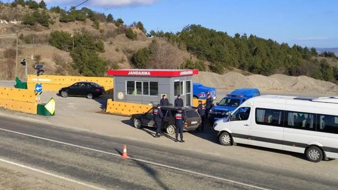 İçişleri Bakanlığı, aranan 2 bin 682 şahsı ve 140 düzensiz göçmeni yakaladı