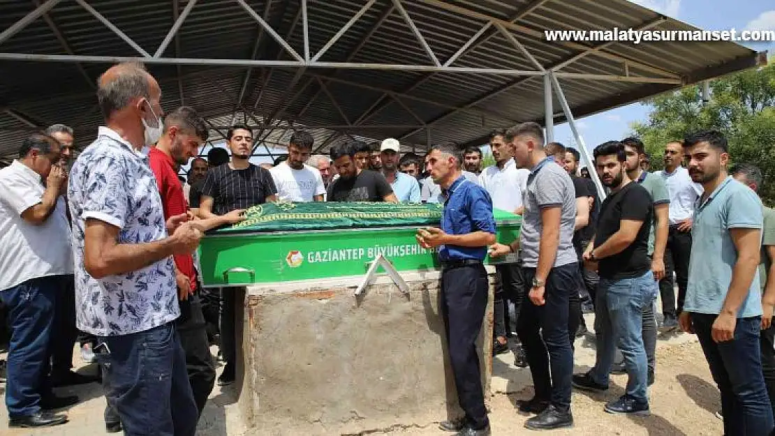 İHA muhabiri Umut Yakup Tanrıöver gözyaşlarıyla uğurlandı