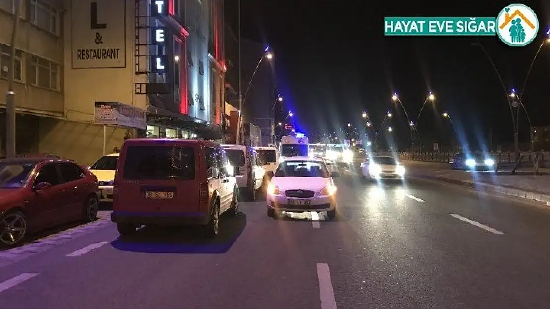 İki grup arasında bıçaklı kavga: 2 yaralı
