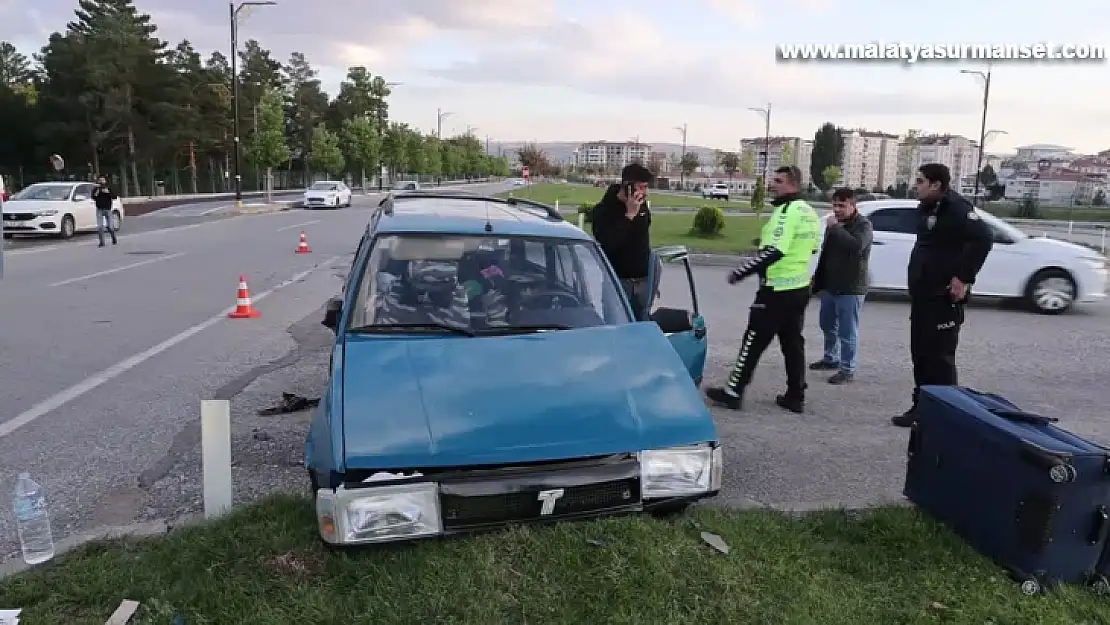 İki otomobilin çarpıştığı kazada 5 kişi yaralandı