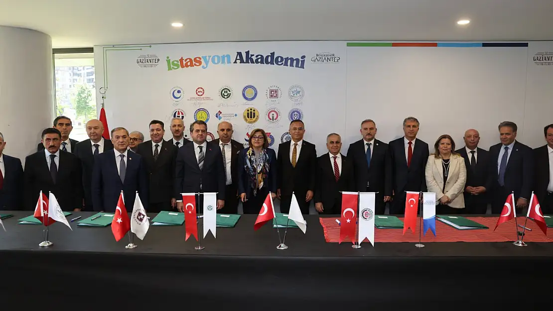 İnönü Üniversitesi Gaziantep'in Dijital Geleceğine Ortak Oldu