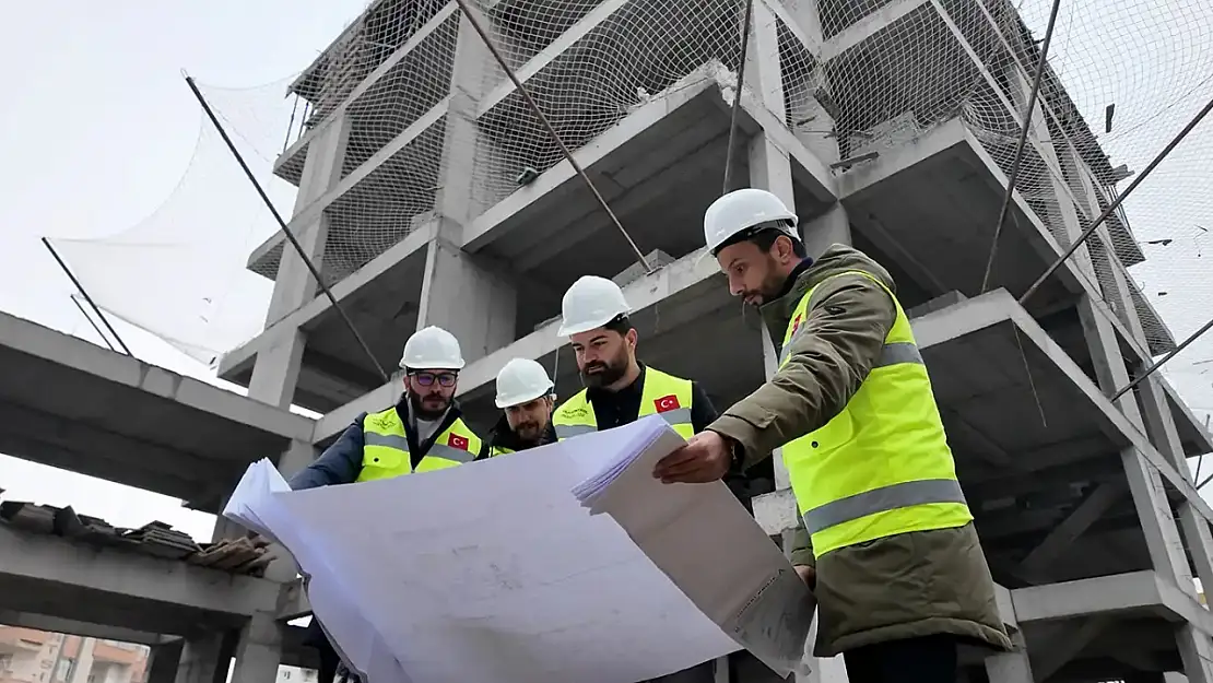 İnşaat Sektöründe Yıllık Artış Devam Ediyor  Aylık Düşüş Var