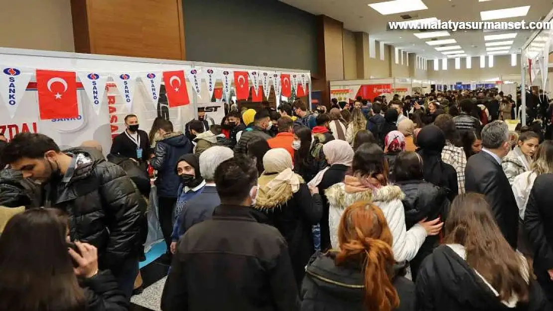 İpekyolu Kariyer Fuarı'na öğrenci akını