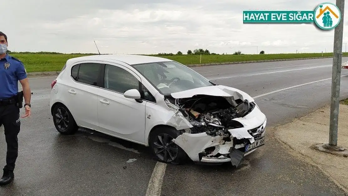 Işık ihlali kazaya sebep oldu: 2 yaralı