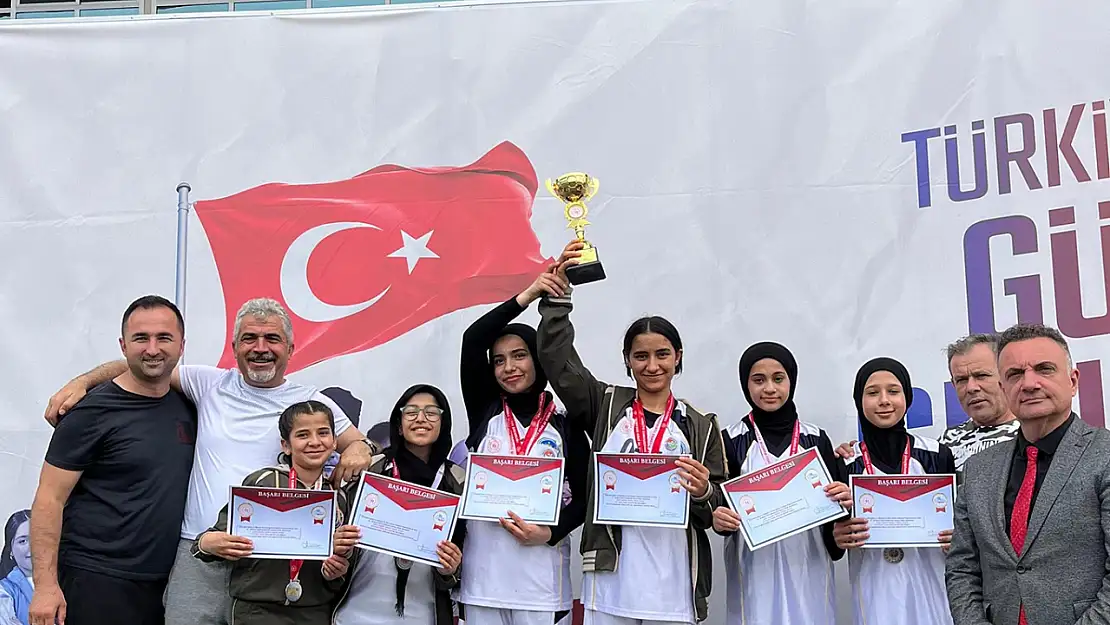 İşitme Engelliler Okulu, Türkiye Şampiyonasında büyük başarı elde etti