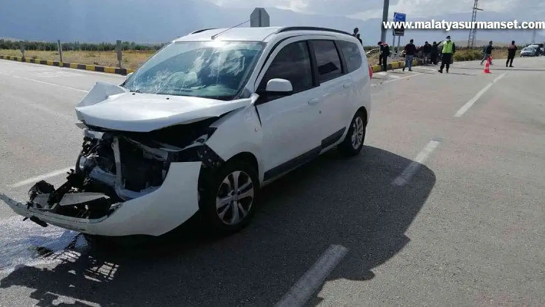 Isparta'da otomobil ile pat pat aracı çarpıştı: 1 ölü