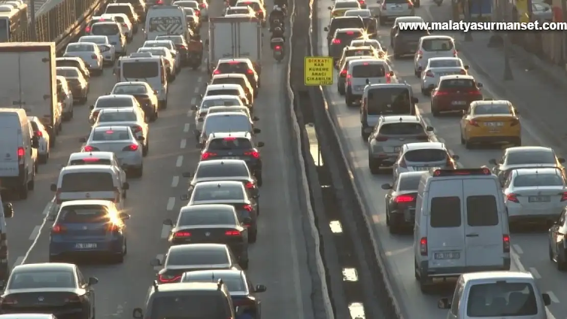 İstanbul'da iftar öncesi trafik yoğunluğu yüzde 72'ye çıktı