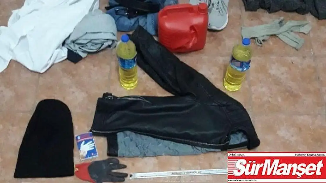 İz bırakmamak için hırsızlık yaptıkları evi yakacaklarmış