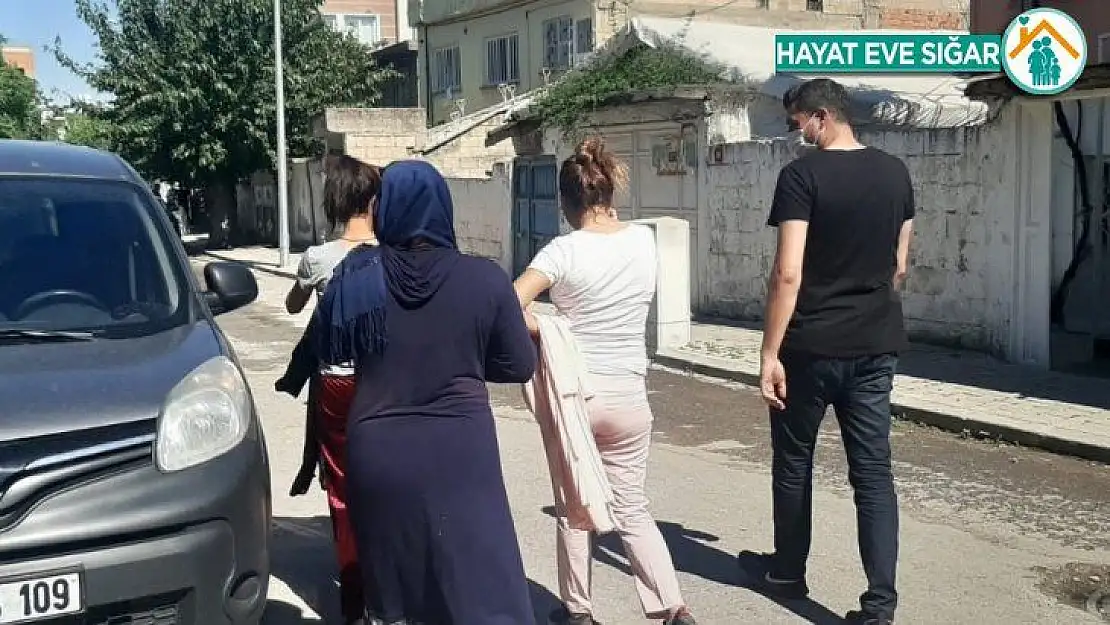 İzin gününde olan polisin yakaladığı hırsızlar tutuklandı