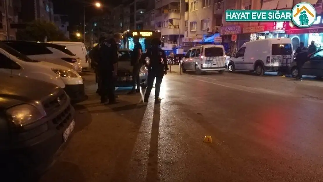 İzmir'de silahlı kavga: 3 yaralı