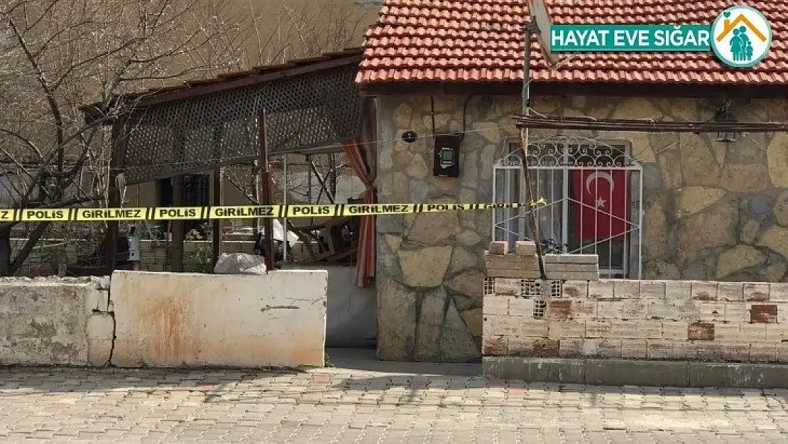 İzmir'de şüpheli ölüm: Yaşlı adam evinde ölü bulundu