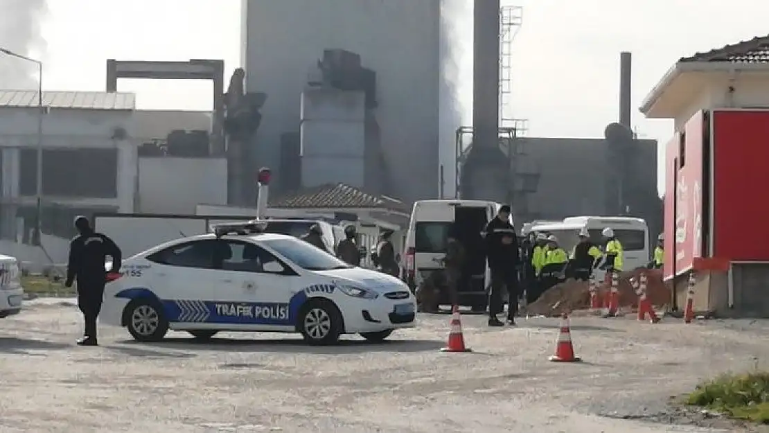 İzmir'de bir kadın bıçakla rehin alındı