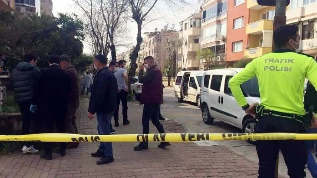 İzmir'de korkunç olay: 2 ölü, 1 yaralı