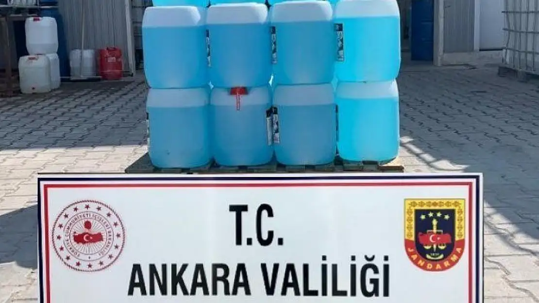 Jandarma 460 litre kaçak dezenfektan malzemesi ele geçirdi