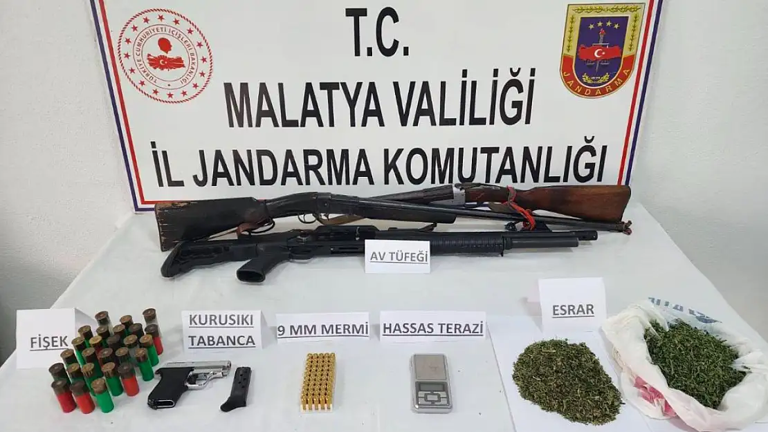 Jandarma'dan Kale'de Kaçakçılara Darbe