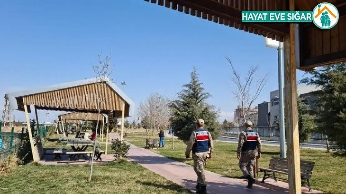 Jandarma'dan mesire alanları ve pazarlarda korona denetimi