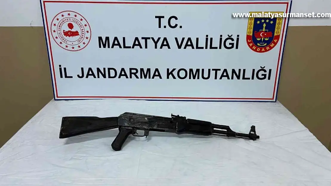 Jandarma operasyonunda kalaşnikof ele geçirdi