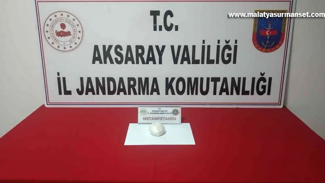 Jandarmadan uyuşturucu tacirine suçüstü