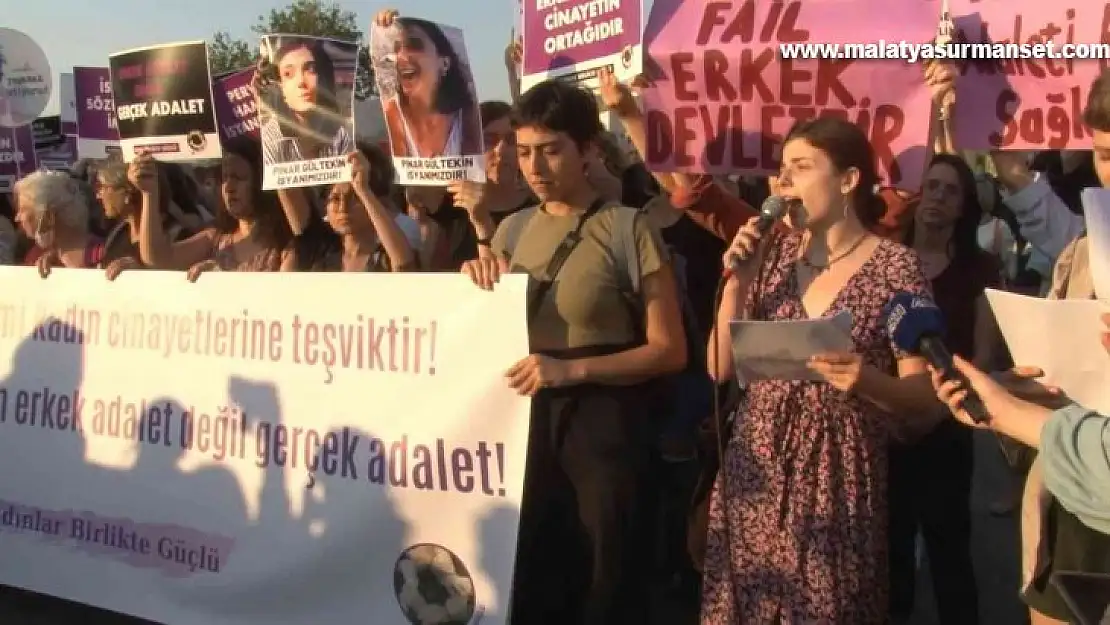 Kadınlar, Kadıköy'de Pınar Gültekin için toplandı