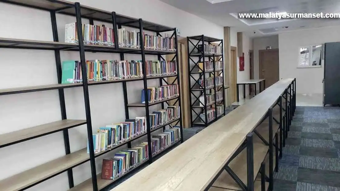 Karakoçan'da 3 katlı ilçe kütüphanesi hizmete açıldı