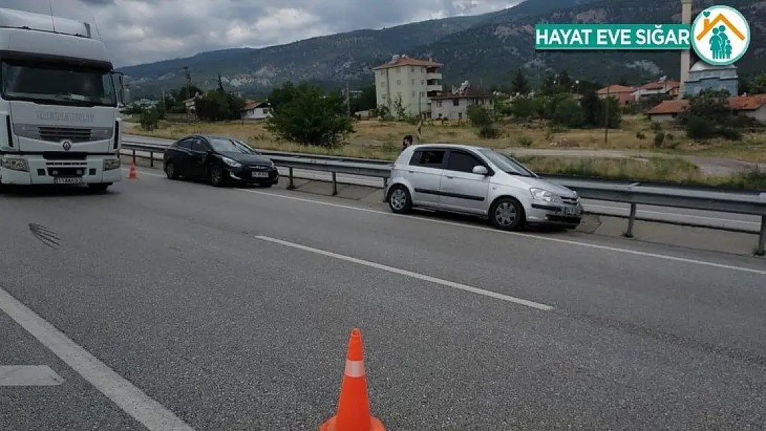 Kargı'da zincirleme kaza: 5 Yaralı