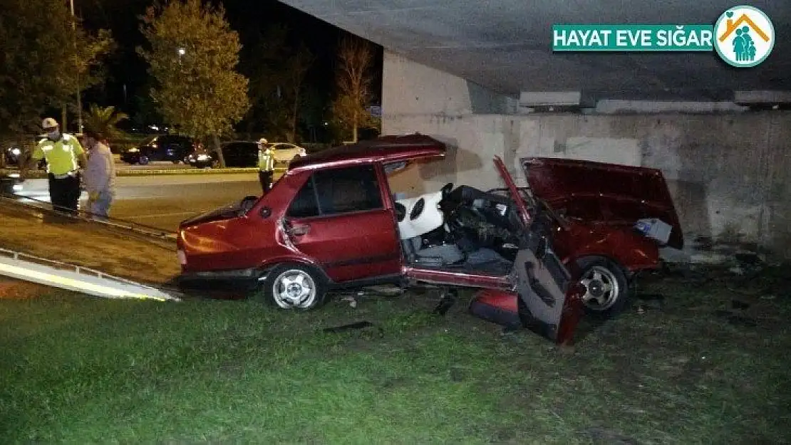 Kartal sahil yolunda feci kaza: 2 ölü, 2 yaralı