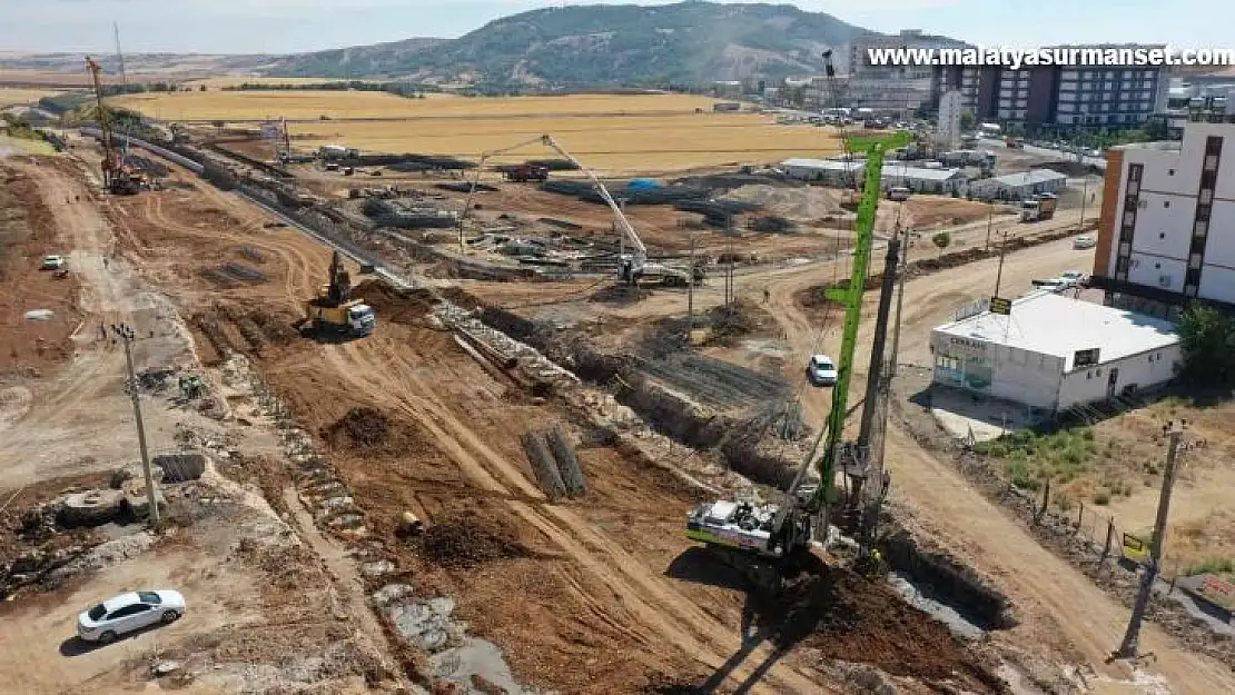 Kavşağın 40 günde yüzde 40'ı tamamlandı