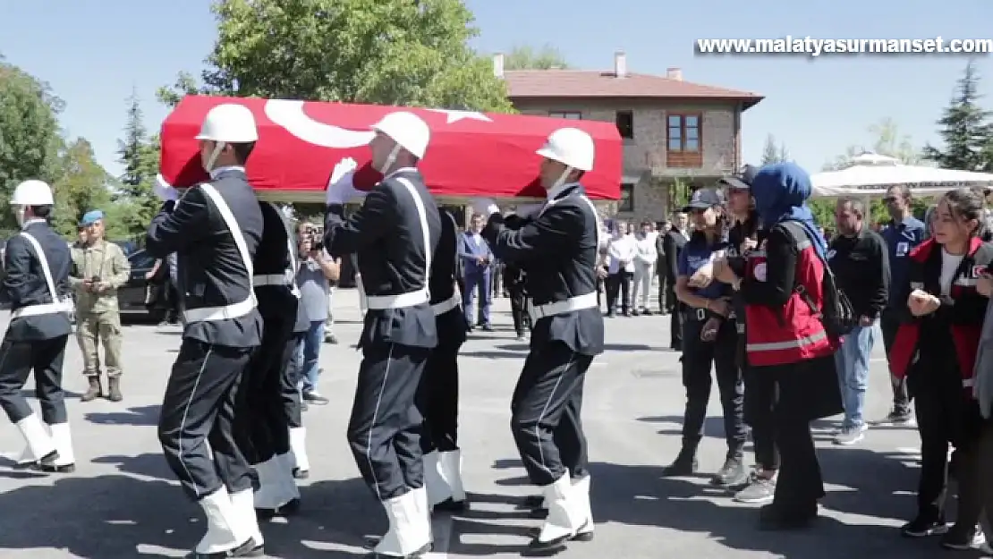 Kayseri'de silahlı saldırıda şehit olan polis memuru son yolculuğuna uğurlandı