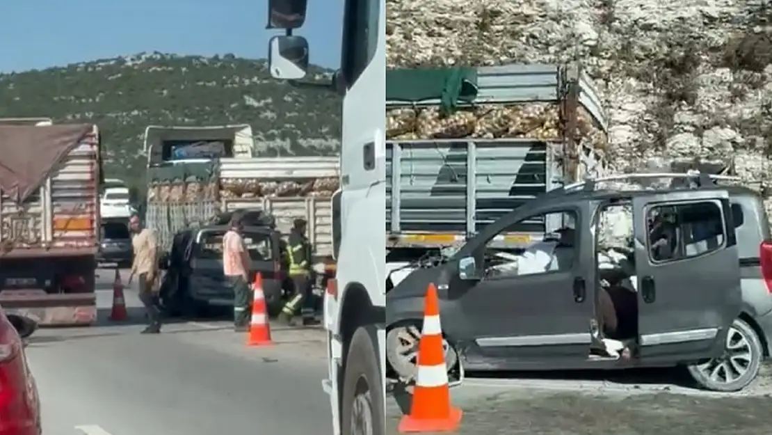 Kaza Değil Katliam Otoyolda Tıra Çarpan Araçta 5 Kişi Can Verdi