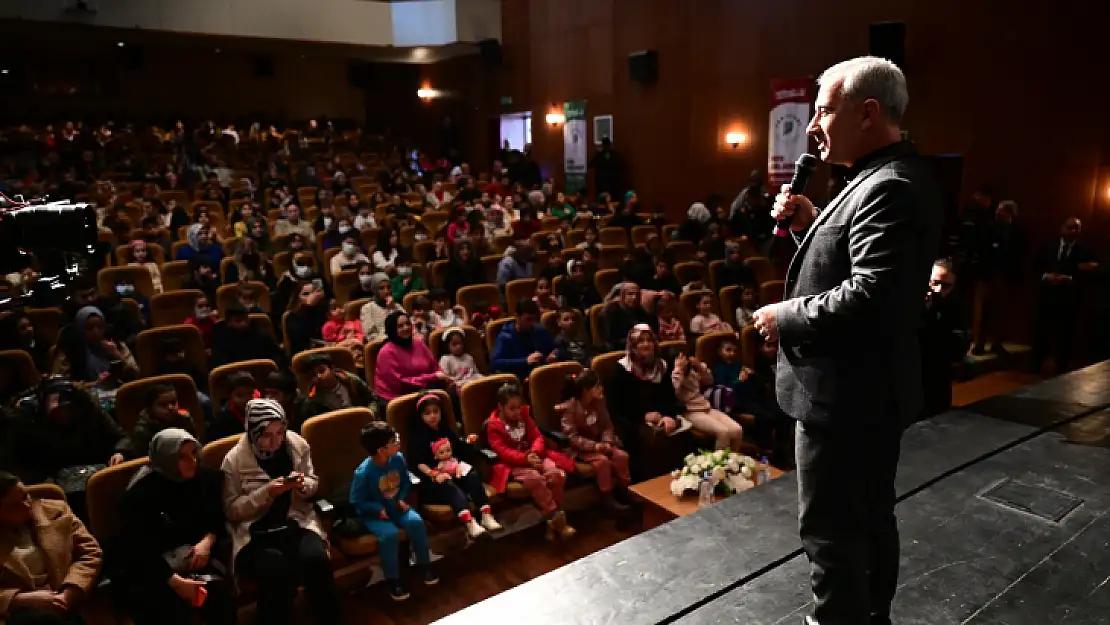 'Keloğlan Masalları Müzikali- Elma Şekeri Festivali' Büyük İlgi Gördü