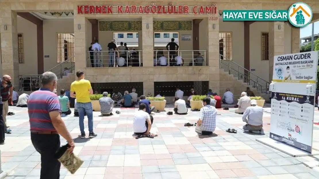 Kernek Karagözlüler Cami ibadete açıldı