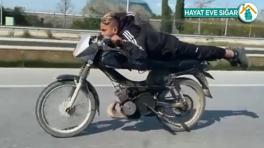 Kısıtlamada motosikletle yüzüstü son sürat tehlikeli yolculuk