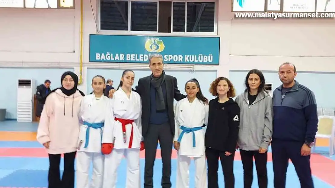 Kız karate takımı 4 altın madalya ile rekor kırdı, Diyarbakır şampiyonu oldu