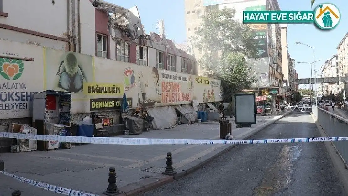 Kız Meslek Lisesi'nin ek binasının yıkımına başlanıldı