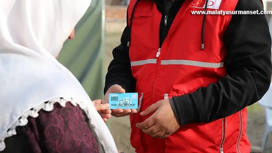 Kızılay'dan Afetzedelere 70 Milyon Değerinde Alışveriş Kartı