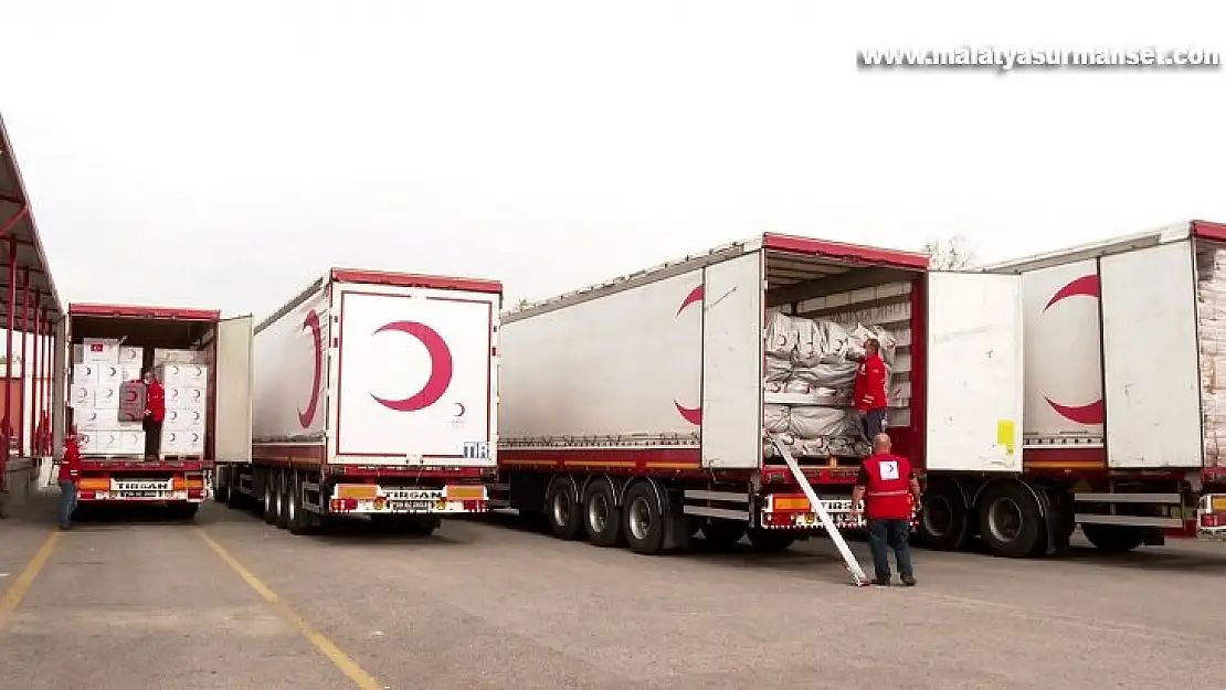 Kızılay'dan Ukrayna'ya Çadır Ve Battaniye Yardımı