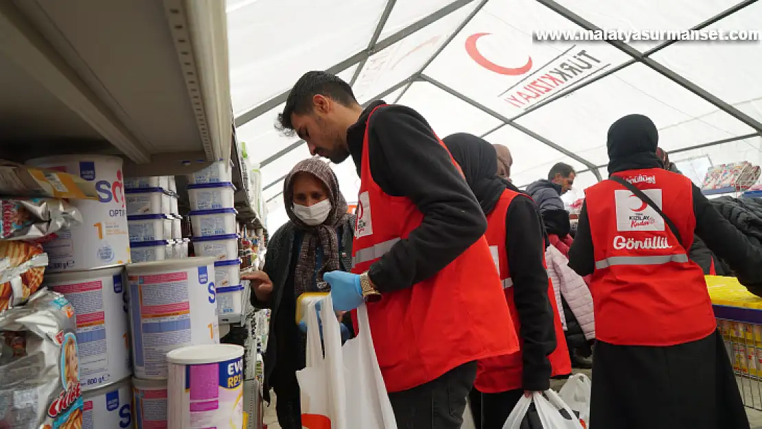 Kızılay'ın Deprem Bölgesindeki Yardım Seferberliği  6 ilde 12 sosyal market hizmet veriyor